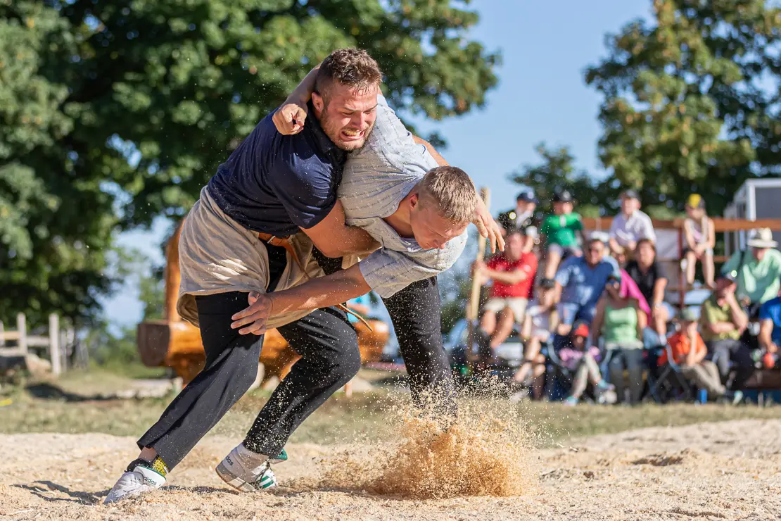 Michael Wiget vs Matthieu Burger an der Bözingenberg-Schwinget 2022