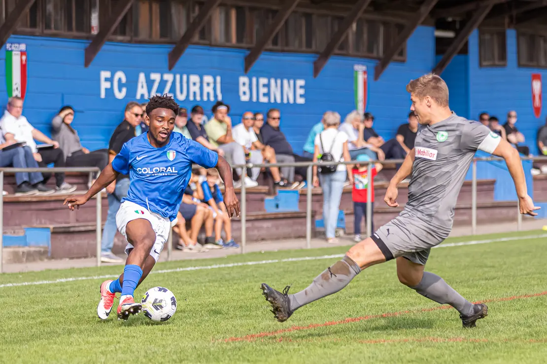 Vicky Dadem (FC Azurri) vs Kilian Hegg (FC Grünstern)